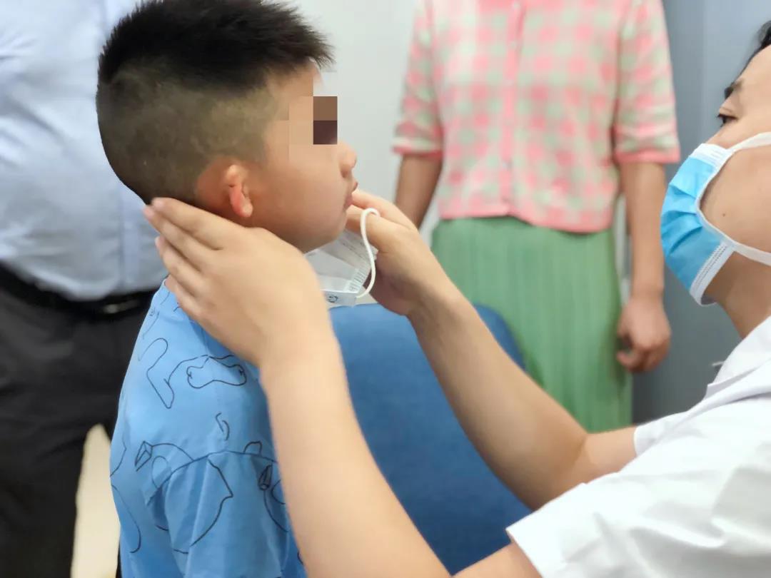 左耳畸形